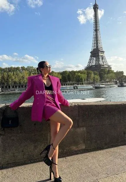Darwin escorts Marissa — 8
