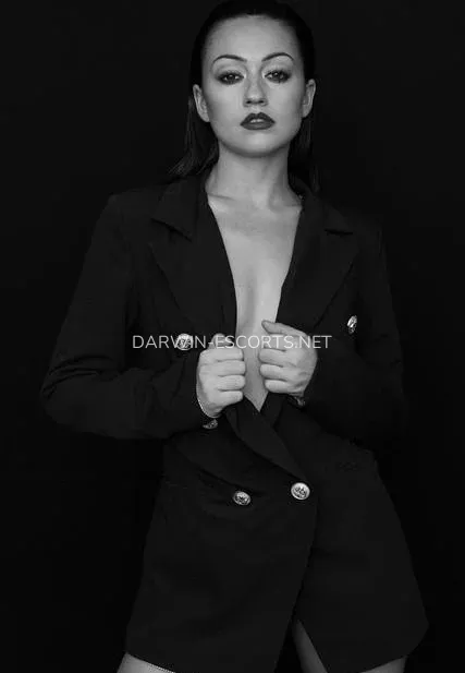 Darwin escorts Maggie — 1