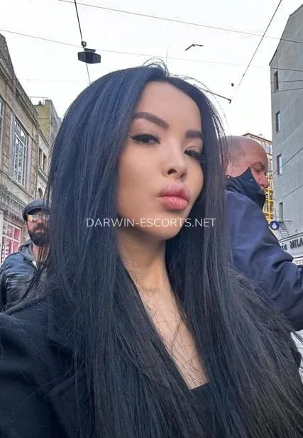 Darwin escorts Ingrid — 8