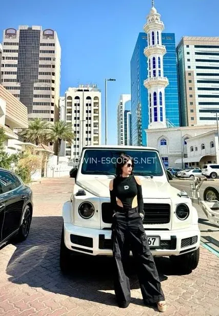 Darwin escorts Agneta — 9