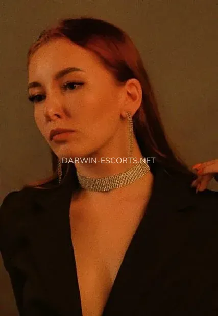 Darwin escorts Astrid — 1