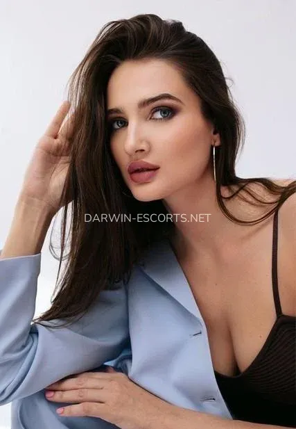 Darwin escorts Alyssa — 4