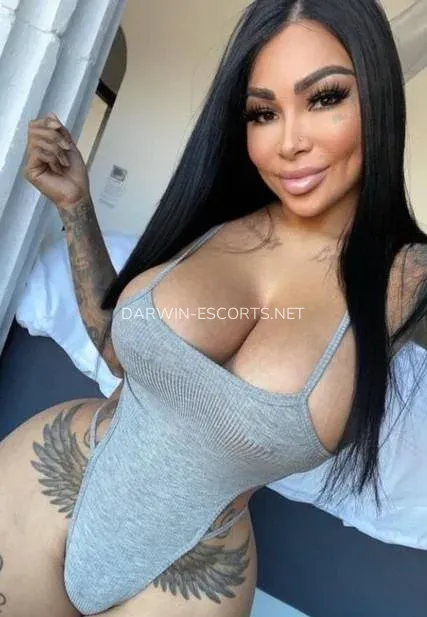 Darwin escorts Sabrina — 4
