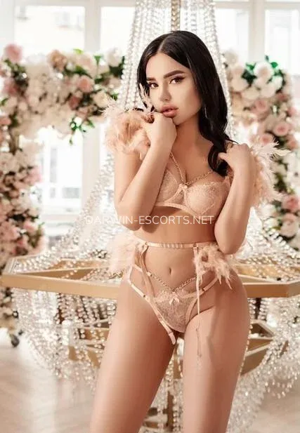 Darwin escorts Natacha — 5