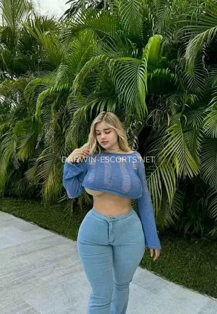 Darwin escorts Nathalie — 6