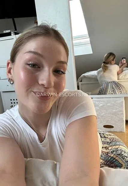Darwin escorts Birgitta — 4