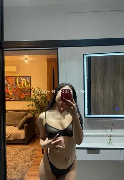 Darwin escorts Elsa — 1