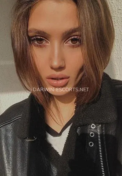 Darwin escorts Sofie — 1