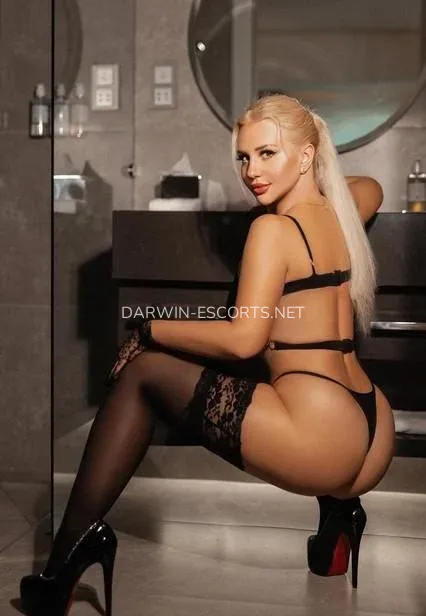 Darwin escorts Olivia — 3