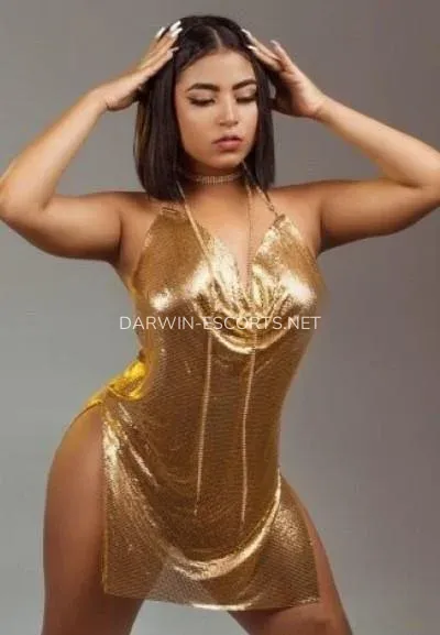Darwin escorts Sophie — 1