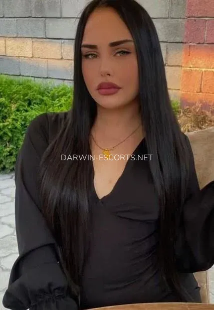 Darwin escorts Elsa — 6