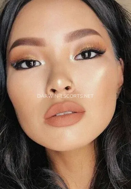 Darwin escorts Mafalda — 3