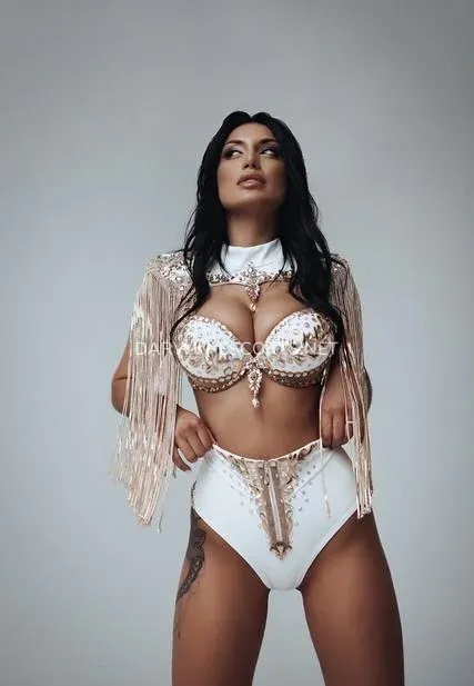 Darwin escorts Gabriella — 1