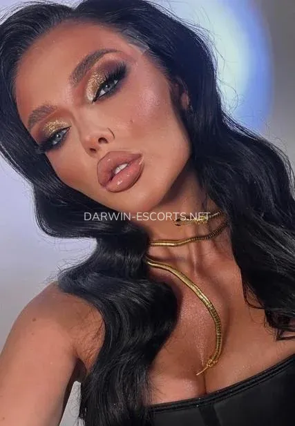 Darwin escorts Olivia — 10